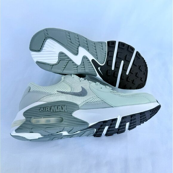 * 10 WOMEN'S NIKE AIR MAX EXCEE LIGHT GRAY DC5432-012 SPORTSWEAR - Picture 7 of 9